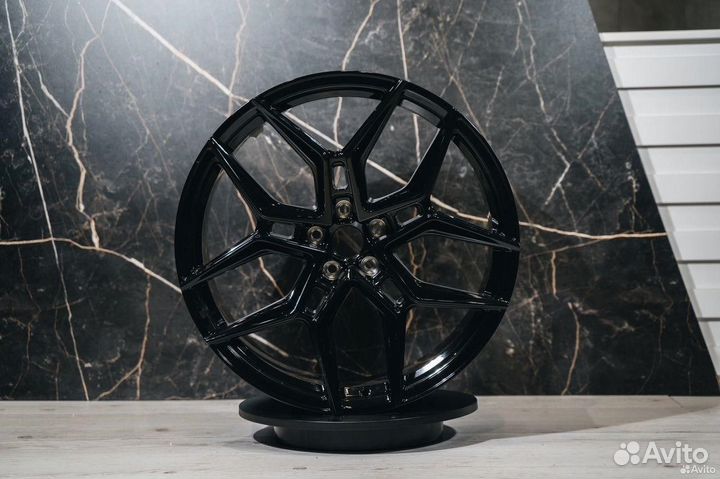 Кованные диски R21 Bentley Continental Flying Spur