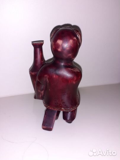 Деревянная фигурка девочка