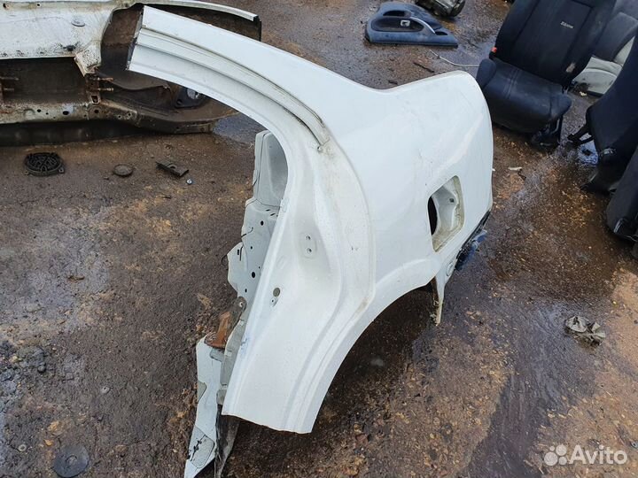 Крыло заднее левое Nissan Almera Classic B10