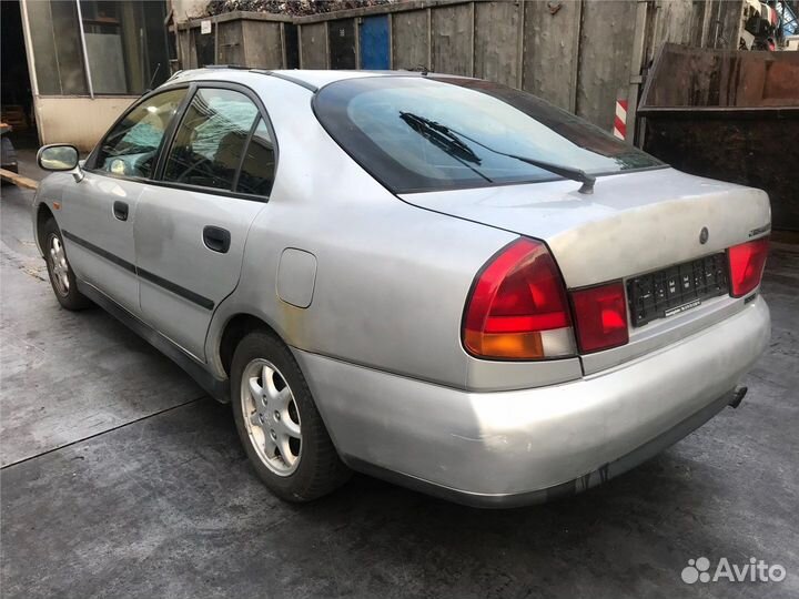 Разбор на запчасти Mitsubishi Carisma