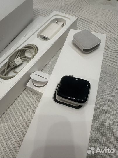 Часы apple watch 4 44 mm