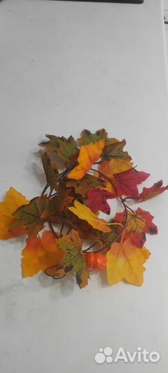 Искусственные листья клена