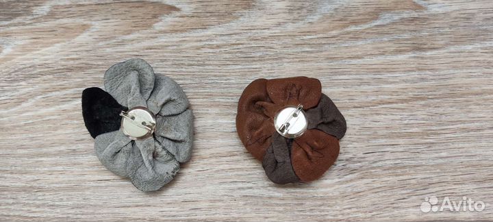 Броши из кожи ручной работы