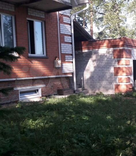 Коттедж 258 м² на участке 11 сот.