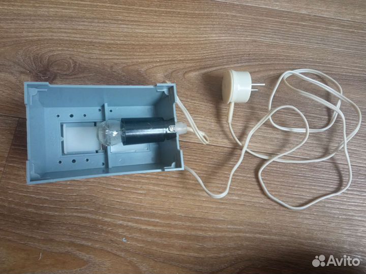 Столик для склеивания кинопленки