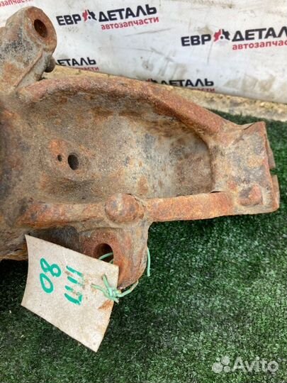 Кулак поворотный передний правый Ford Mondeo седан