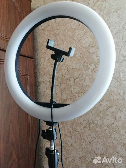 Лампа кольцевая