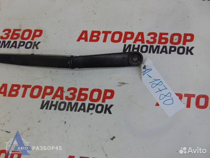 Поводок стеклоочистителя передний правый Kia Sport