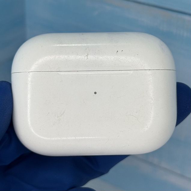Кейс Airpods pro 1 оригинал 100% 2083/2084