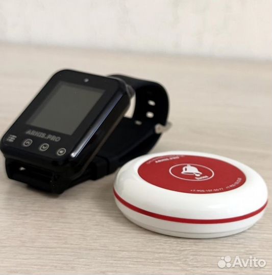 Кнопка вызова официанта и часы пейджер Элит