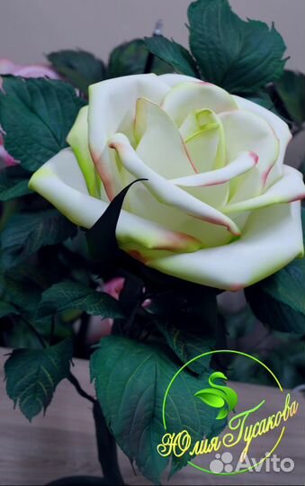 Роза настольная ручной работы 