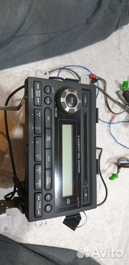 Honda ridgeline 2009год приемник с адаптером iPod