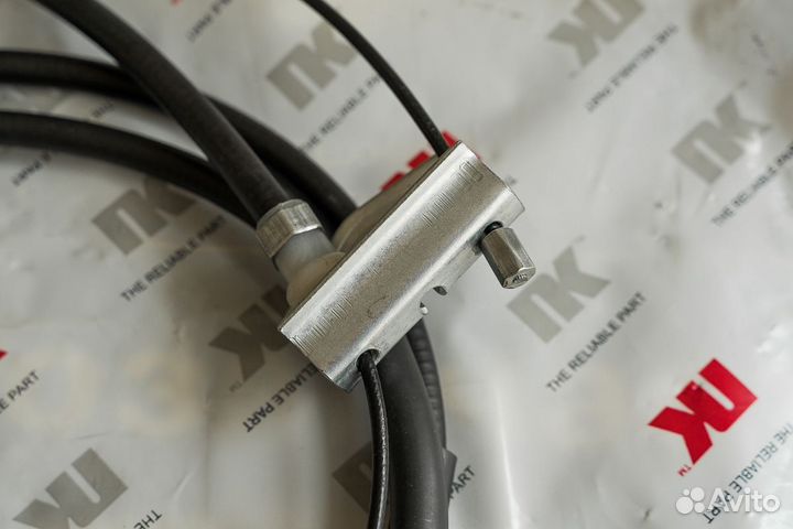 Трос ручника Форд Фьюжн, Фиеста 2001-2006-2012