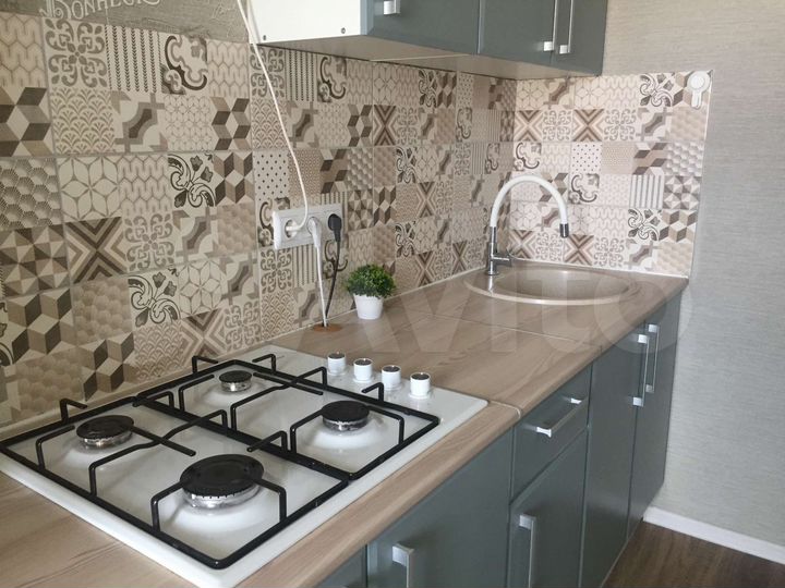 2-к. квартира, 54 м², 3/3 эт.