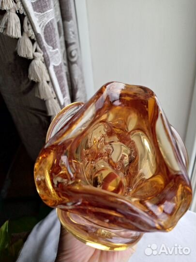 Гутное стекло