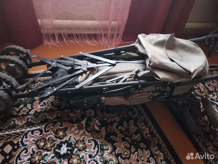 Прогулочная коляска трость бу