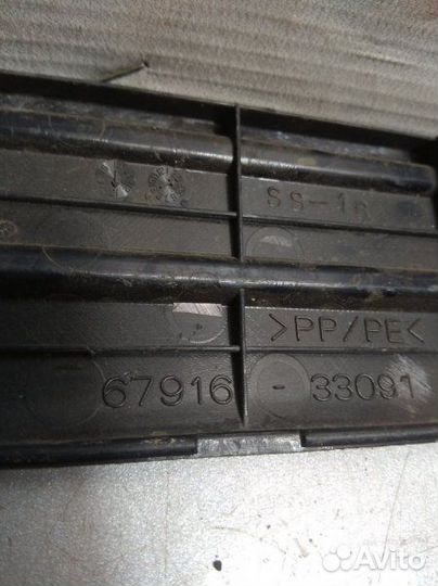 Накладка на порог внутренняя задняя левая Toyota