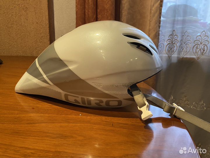 Шлем «капля» Giro