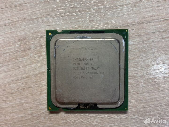 Процессор Intel Pentium D 820 / 2.8GHz / LGA775