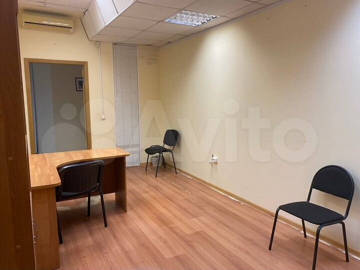 Офис в металлурге 18 м²