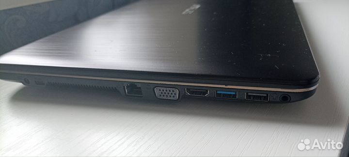 Ноутбук Asus R540Y