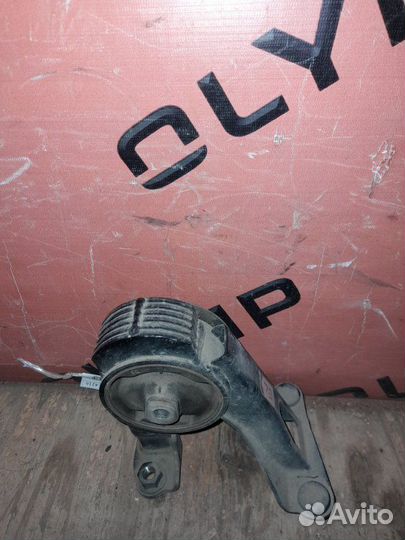 Подушка двс задняя Toyota Prius ZVW30 2ZR-FXE 2010