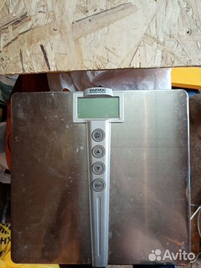 Весы напольные электронные 140кг