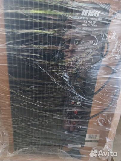 Сабвуфер и усилитель колонки ввк