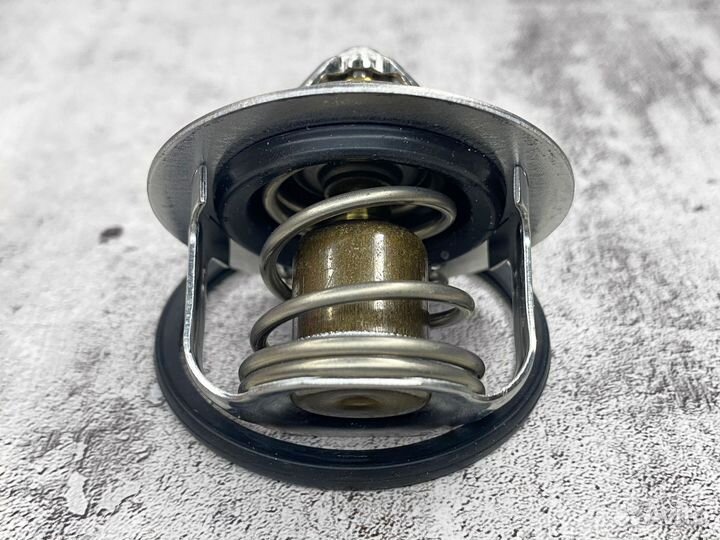 Термостат 4HK1 Isuzu 85 градусов ZX200-3 Hitachi