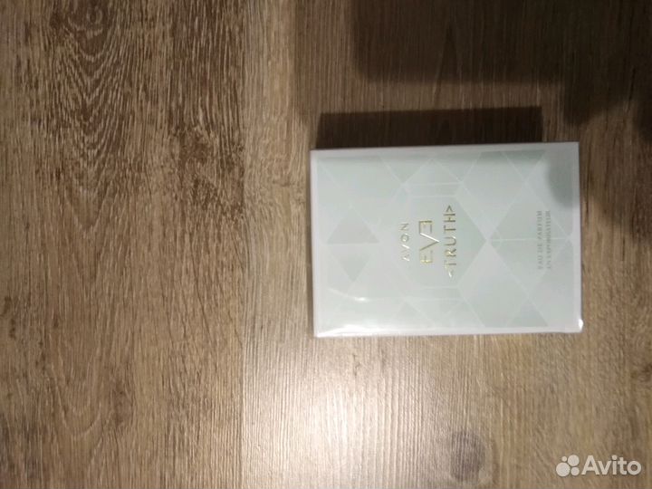 Духи и парфюмерна вода Avon