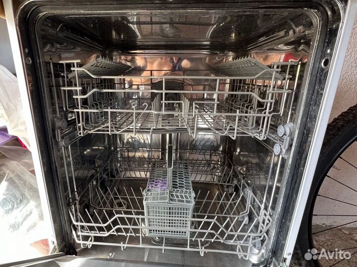 Посудомоечная машина Midea