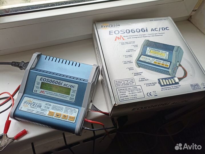Универсальное зарядное устройство hyperion EOS060i