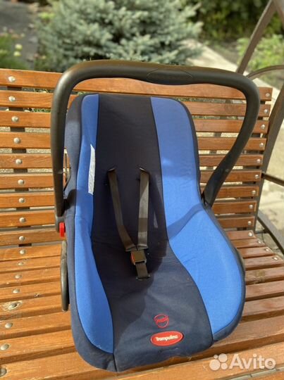 Автомобильное кресло