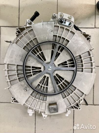 Бак стиральной машины Hotpoint-Ariston