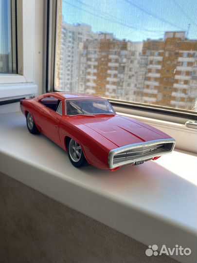 Модель автомобиля Dodge Charger