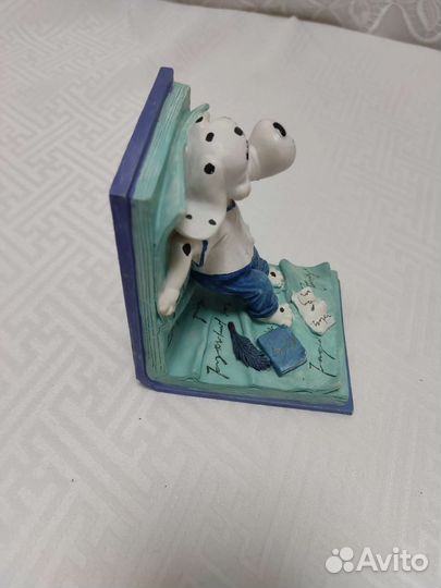 Подставка для книг