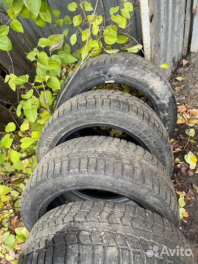 Pirelli Winter Ice Control 205/55 R16 94T