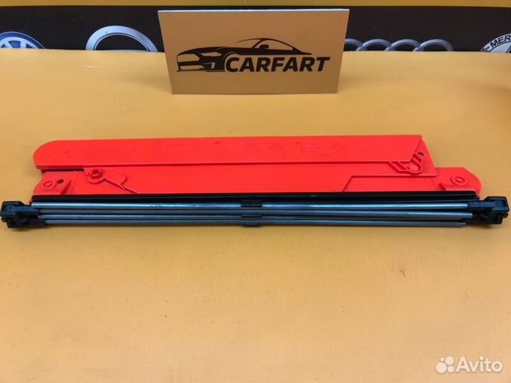 Знак аварийной остановки Mercedes-Benz E W211