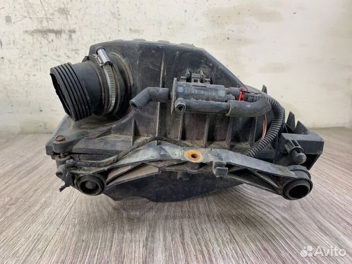 Корпус воздушного фильтра Opel Corsa C Z12XEP