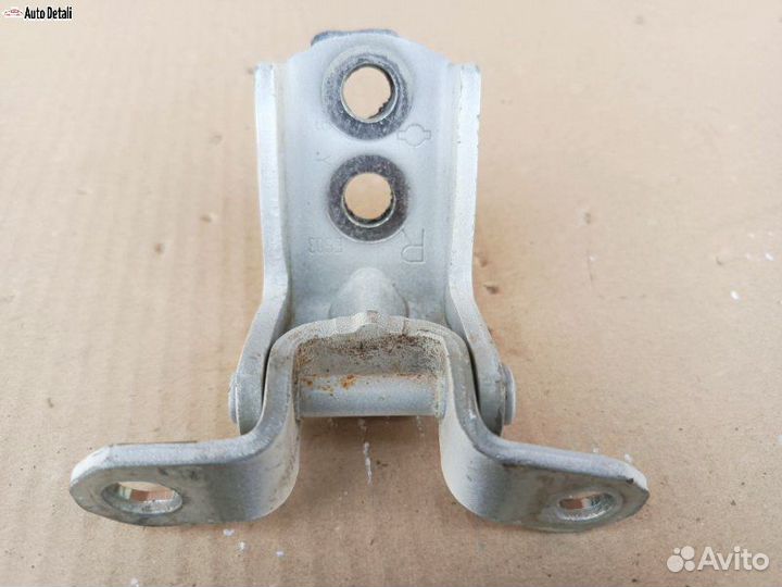 Nissan Qashqai J11 петля передней двери