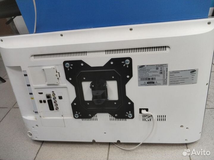 Телевизор Samsung Ue32H4510