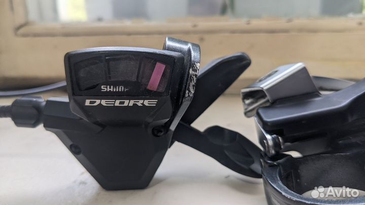 Манетка Shimano Deore SL-M590