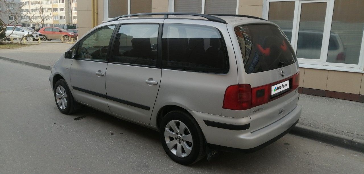 Volkswagen Sharan: фото владельца