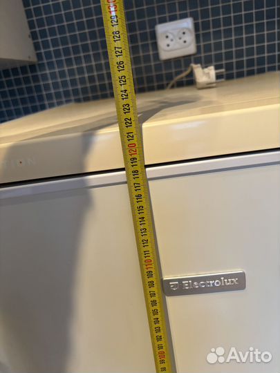 Маленький холодильник Eleсtrolux б/У