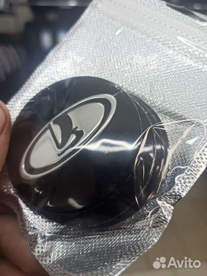 Наклейки на колпачки дисков