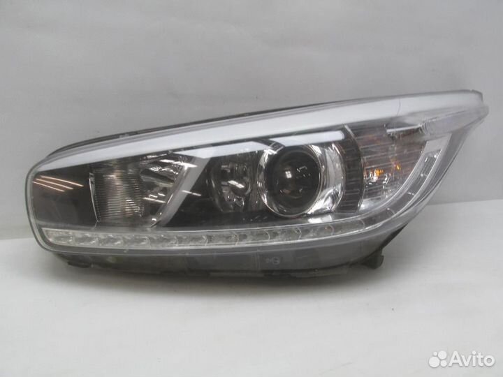 Фара левая Kia Ceed