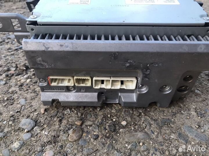 Магнитола на toyota corolla 2008