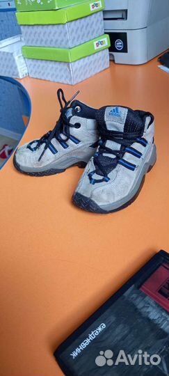 Кроссовки детские adidas 23