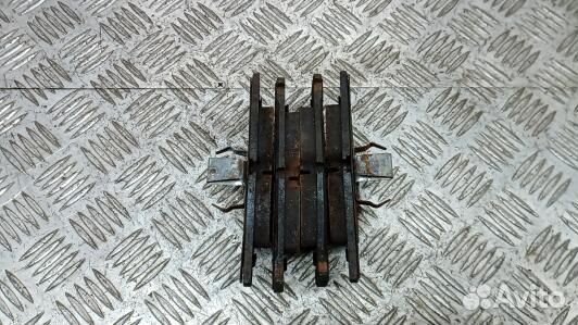 Тормозные колодки передние левые BMW 3 F30/F31 (9B