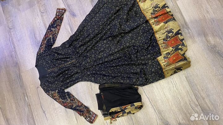 Женское платье